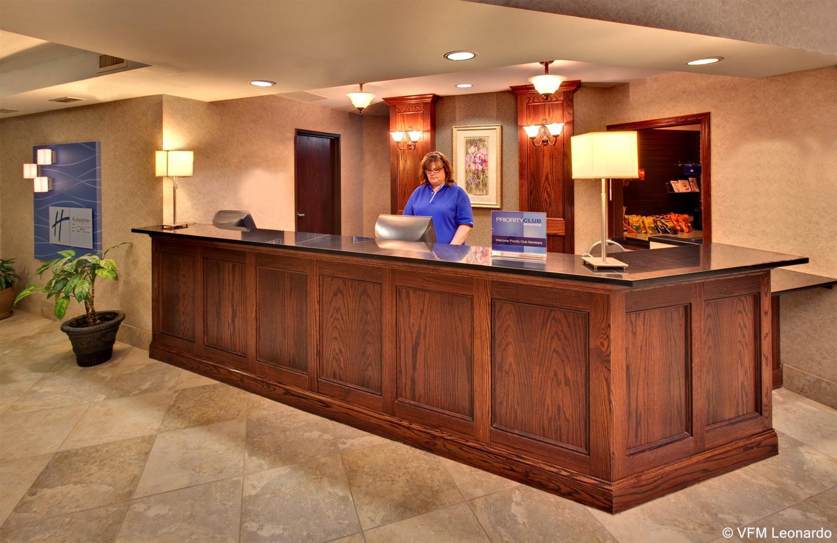 Best Western Watertown מראה חיצוני תמונה