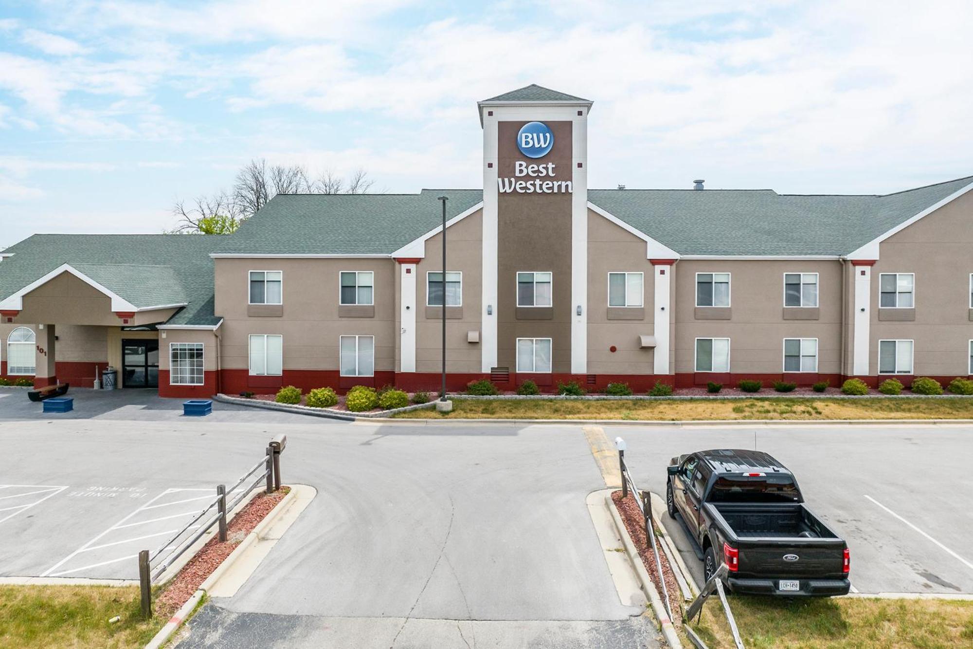 Best Western Watertown מראה חיצוני תמונה