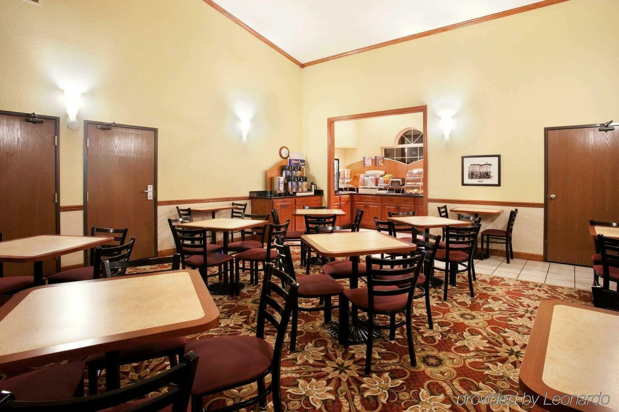Best Western Watertown מראה חיצוני תמונה