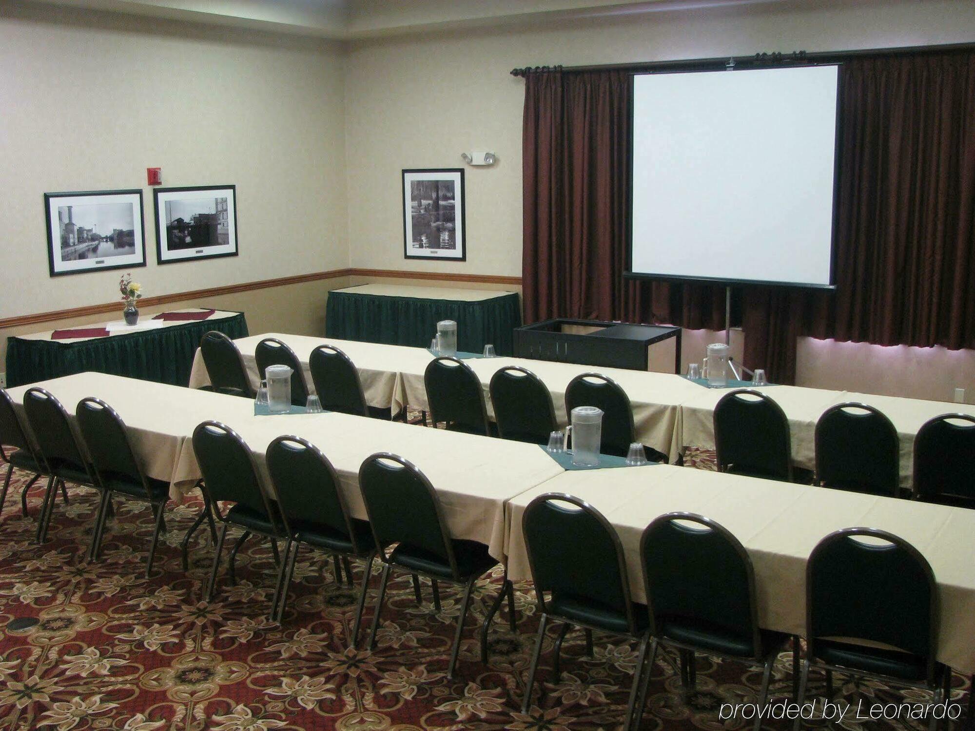 Best Western Watertown מראה חיצוני תמונה